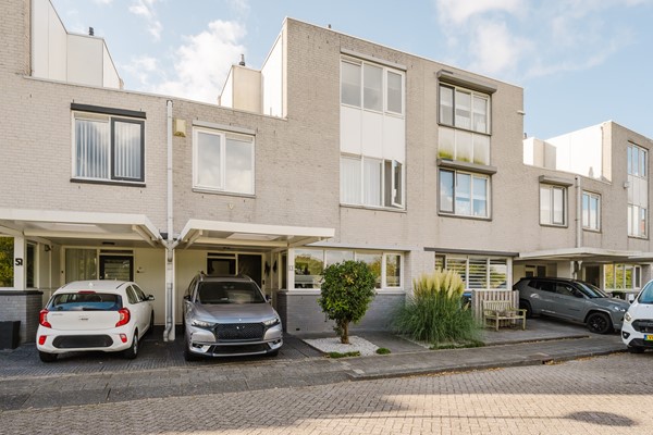 Marga Klompéstraat 53, 3207 DD Spijkenisse